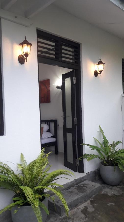 Sun & Fun Hikkaduwa Hotel Ngoại thất bức ảnh